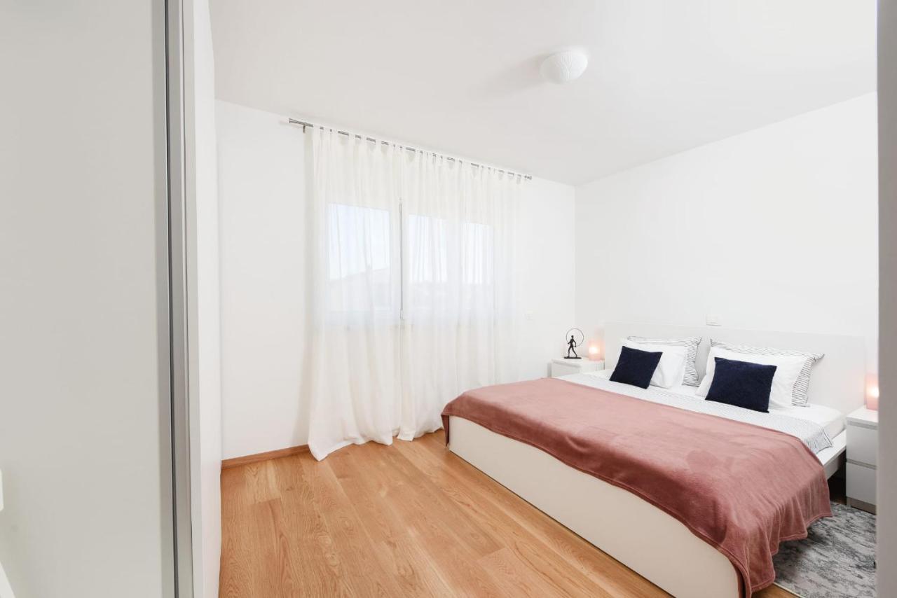 Апартаменти Novi Apartman Franka Задар Екстер'єр фото